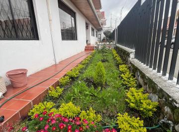 Casa de 5 habitaciones, Cuenca · Casa de Venta Sector Remigio Crespo C1449