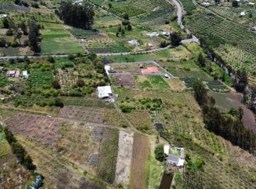 Terreno / Lote · 2000m² · 5 Estacionamientos · Terreno en Venta Plano, Mocha Tungurahua