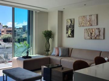 Suite de 1 habitación, Quito · Suite Amoblada 90 m² con 1 Habitación en Alquiler en La Floresta Cercano Swisshotel