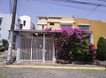 Casa · 230m² · 4 Habitaciones · 1 Estacionamiento · Se Vende Casa Cdla San Felipe Conj. Residencial “el Mirador” (Monij)