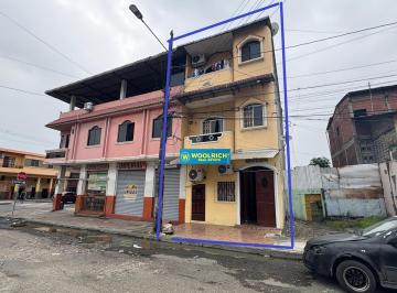 Casa de 10 habitaciones, Guayaquil · Vendo Casa Rentera, 21 y Gomez Rendon, 5 Depart, 400 m²