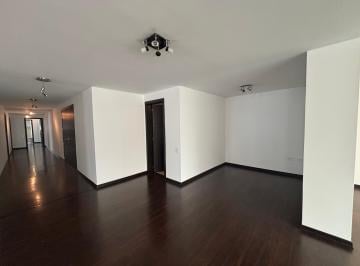 Departamento de 4 habitaciones, Quito · Venta Departamento 3d Sector La Carolina - Suiza y Checoslovaquia