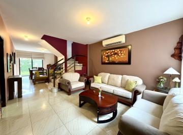 Casa · 161m² · 4 Habitaciones · 2 Estacionamientos · Sch - Vía a La Costa, en Venta y Renta Casa Amoblada, 4d, Excelente Ubicación, 209.70 m²