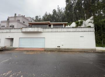 Casa de 4 habitaciones, Quito · Venta Casa Comercial Sector El Batán