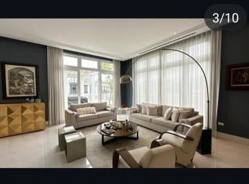 Terreno / Lote de 4 habitaciones, Guayaquil · Vendo Casa en Aires de Batan Acabados de Lujo Samborondon