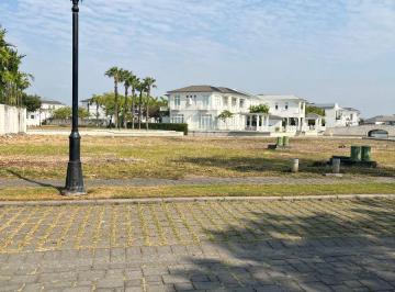 Terreno / Lote , Guayaquil · Aires de Batán Terreno Al Lago