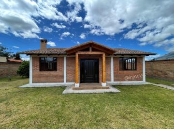 CASA 1 - CASA 2 (Tienen las mismas características) Ubicadas en Cotacachi-Imbabu · Casas Campestres en Medio de La Naturaleza en Cotacachi