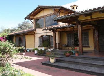 Casa de 5 habitaciones, Quito · Quinta en Venta Valle de Los Chillos 7952 m² Terreno