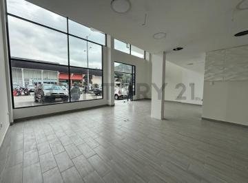Local comercial · 96m² · Alquiler Locales Comerciales Frente Al Riocentro Ceibos.