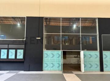 Local comercial · 240m² · Alquiler Locales Comerciales Frente Al Riocentro Ceibos.