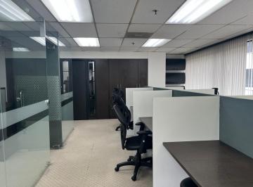 Oficina comercial , Quito · Vendo Oficina Amoblada Edf World Trade Center