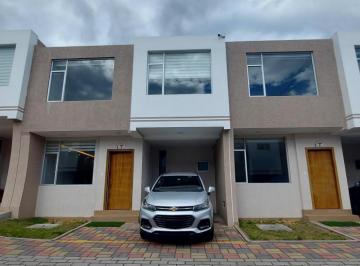 Casa · 118ha · 3 Habitaciones · 1 Estacionamiento · Casa en Venta