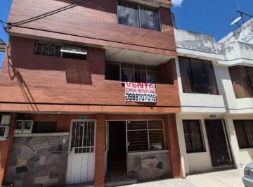 Casa de 7 habitaciones, Quito · Calderon Renta Casa Rentera Tres Departamentos