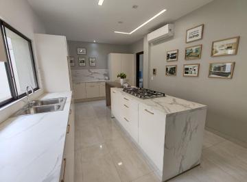 Casa de 4 habitaciones, Guayaquil · Venta Casa de Estreno - Km 3 Vía a Samborondón - Acabados de Lujo (W. L)