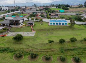 Hacienda-Quinta de 4 habitaciones, Quito · Quinta de Venta en Puembo