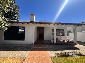 Oficina comercial de 4 habitaciones, Quito · Rento Casa Ideal Para Oficina Para Empresas en Cumbayá