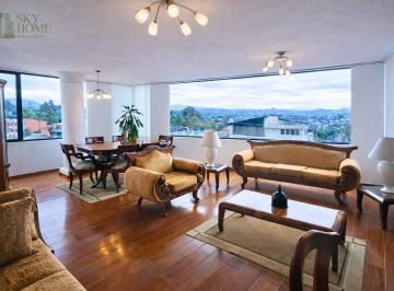 Departamento de 3 habitaciones, Quito · Departamento en Unión Nacional Cerca de El Bosque – 3 Dorm. y 138 m²