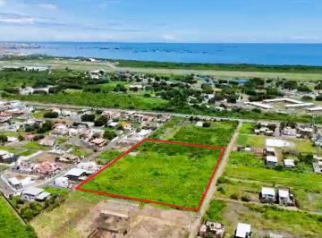 Terreno / Lote , Jaramijo · En Venta Terreno de 1,8 Hectáreas Frente a La Base Aérea de Manta.