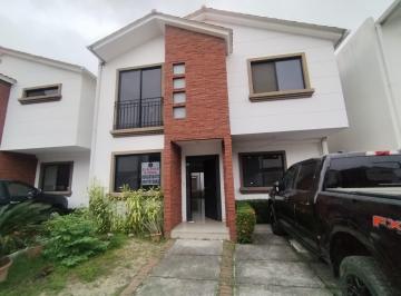 Casa de 4 habitaciones, Daule · En Venta – Casa Modelo Florencia, Urbanización Napoli – Vía a Salitre