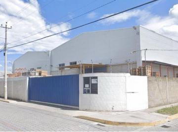 Bodega-Galpón · 745m² · 2 Habitaciones · 5 Estacionamientos · Renta Galpon en Calderon Sector Marianitas