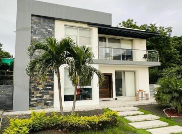 Casa · 270m² · 4 Habitaciones · 2 Estacionamientos · Casa de 4 Dorm. en Montecristi Golf Manabí Mkeller
