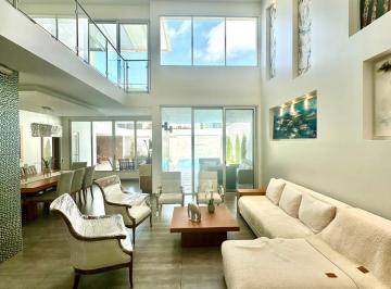 Casa de 4 habitaciones, Guayaquil · ¡Vive con Estilo y Confort en La Exclusiva Isla Mocolí! ️