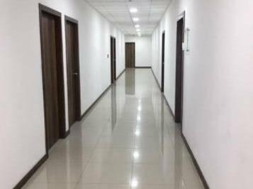 Oficina comercial , Daule · Estrenar! Venta/alquiler Oficina 40 m² - Villa Club, Av León Febres Cordero.