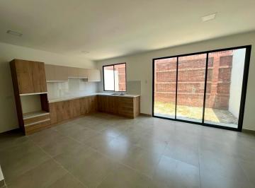 Casa de 3 habitaciones, Guayaquil · Vendo de Estreno - Ciudad Celeste
