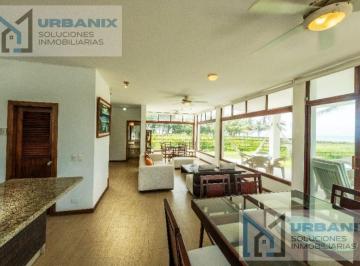 Hacienda-Quinta · 858m² · 19 Habitaciones · 12 Estacionamientos · Cojimies. Inversión Turística - Venta Quinta Vacacoional - 6 Casas