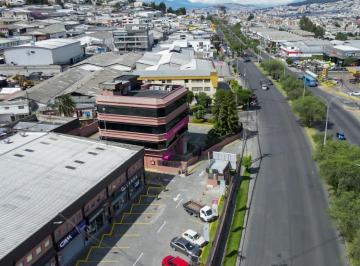 Local comercial · 360m² · 4 Estacionamientos · Venta de Local Comercial / Bodega y Oficina / 414 m