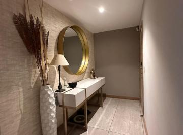 Departamento · 216m² · 2 Habitaciones · 2 Estacionamientos · Venta Moderno Departamento de Lujo Ponceano Alto Edificio con Certificado Edge