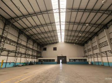 Bodega-Galpón , Guayaquil · Alquiler Bodega Industrial 4.400 m² Via a Daule - Guayaquil Alto Impacto