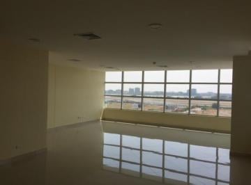 Oficina comercial · 70m² · 1 Habitación · 1 Estacionamiento · Venta de Oficina + Parqueo en Moderno Edificio Sky Building