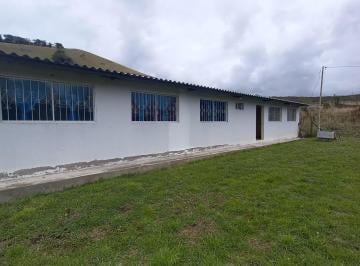 Terreno / Lote de 3 habitaciones, Quito · Terreno con Casa en Norte de Quito