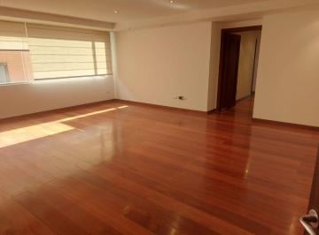 Departamento de 3 habitaciones, Quito · Rento Departamento con Línea Blanca