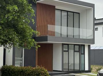 Casa de 4 habitaciones, Guayaquil · Hermosa Casa Moderna en Venta, de Estreno, Isla Celeste