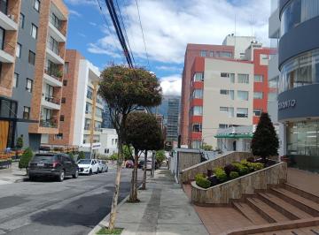 Suite , Quito · La Carolina, Linda Amplia Suite, 65 m. $400, Oo