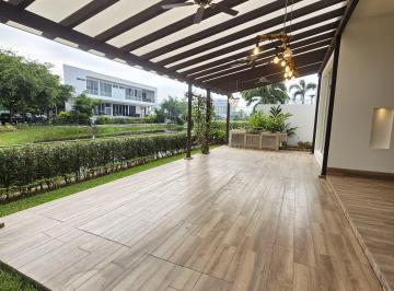 Casa de 3 habitaciones, Guayaquil · Isla Mocoli Hermosa Casa en Venta con Vista Al Lago, Una Sola Planta
