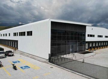 Bodega-Galpón , Quito · Bodega en Renta 970 m² Zona Itulcachi