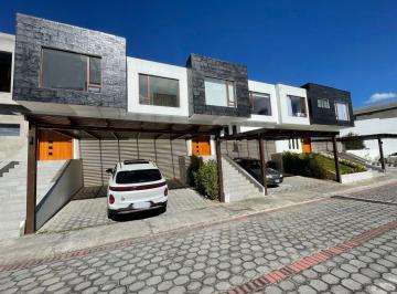 Casa de 3 habitaciones, Quito · Casa de Venta a Estrenar en Tumbaco - 3 D - Sala de Estar, 328 m², Conjunto Privado