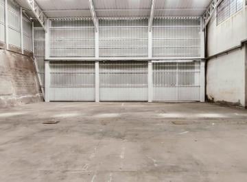 Bodega-Galpón · 400m² · 6 Estacionamientos · Rento Bodega/galpón Mediano Impacto - Carcelén Industrial