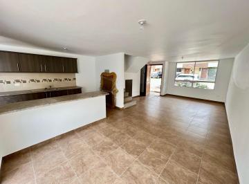 Casa · 100m² · 3 Habitaciones · 2 Estacionamientos · Venta Casa 3 Dorm. Pomasqui con Piscina