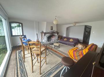 Casa de 6 habitaciones, Quito · Venta Batan Alto Casa Tradicional con Jardin y Terrazas