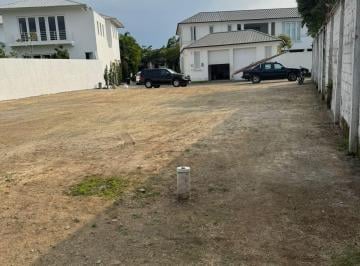 Terreno / Lote , Guayaquil · Plaza Lagos Terreno Medianero 600 m a Us$800 El Mt