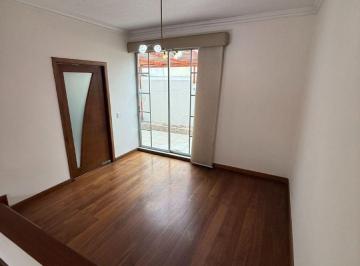 Casa de 4 habitaciones, Quito · Vendo Hermosa Casa,4 Dorm., en Santa Lucía Norte de Quito