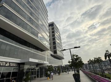 Oficina comercial , Guayaquil · En Alquiler Oficina Semiamoblada en Platinium 2