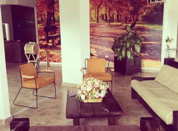 Edificio-Hotel-Fabrica de 24 habitaciones, Esmeraldas · Venta Propiedad en Esmeraldas, Ideal Para Hotel o Inversión, 1.321 m², $280.000