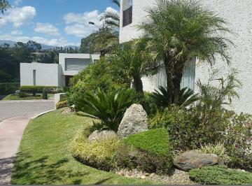 ENTRADA · Venta Casa Nueva en Cumbaya Sector Colegio Menor!.