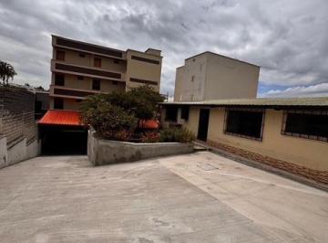 Edificio-Hotel-Fabrica de 20 habitaciones, Quito · Vendo Propiedad o Terreno en El Centro de Cumbayá