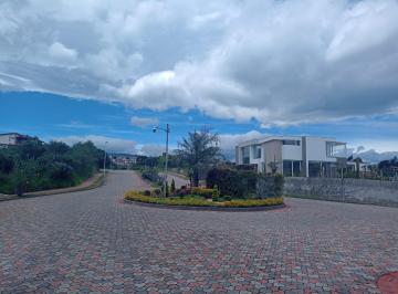 Terreno / Lote , Quito · Vendo Terreno Plano 927,31 m² - $111.900 Urb. Navarra II Sector El Colibrí - Valle de Los Chillos